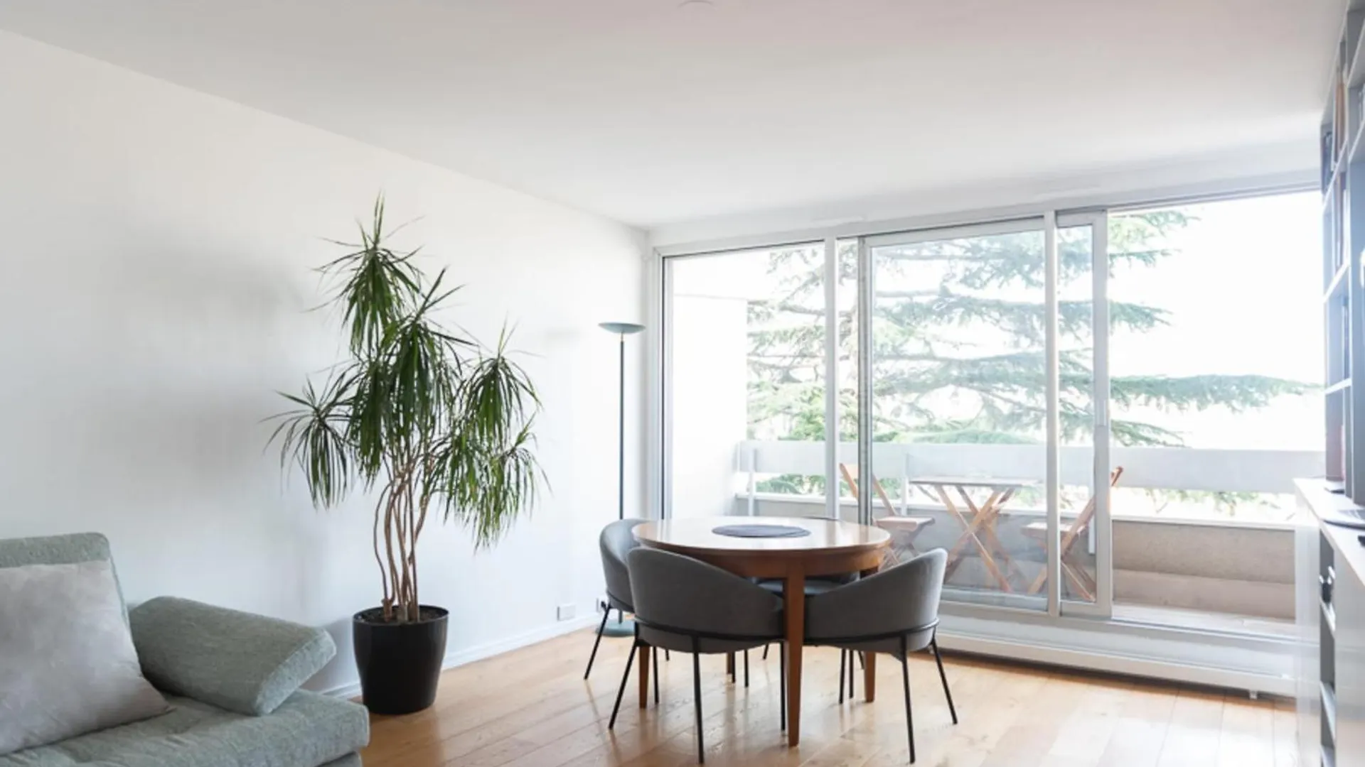 Spacious Cocoon With 2 Balconies 파리