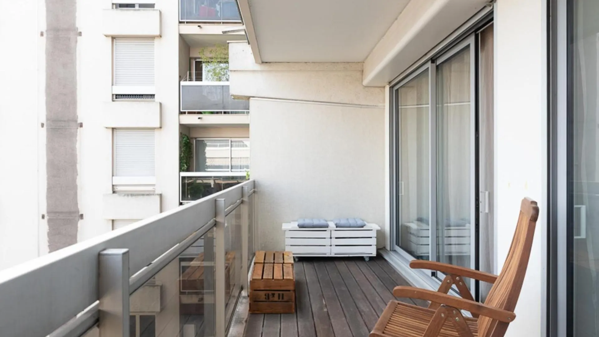 Apartment Spacious Cocoon With 2 Balconies